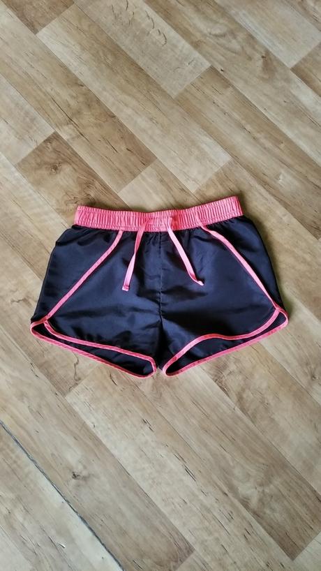 Kraťasy, vel. 146, 146