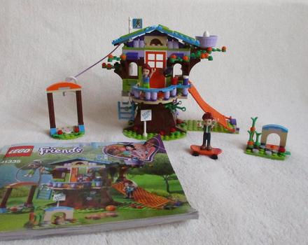 Lego friends mia a její domek na stromě, 