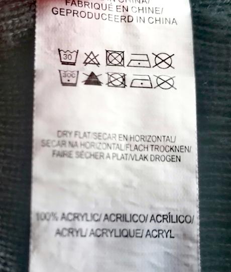 Černé pončo - vesta vel 133-140, young dimension,134