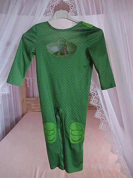 Karnevalový kostým vel. 110,