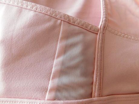 Dámská sportovní podprsenka, xl