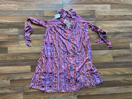 Nové šaty pc 128 dolarů, vel s/m i více, free peo, m / s