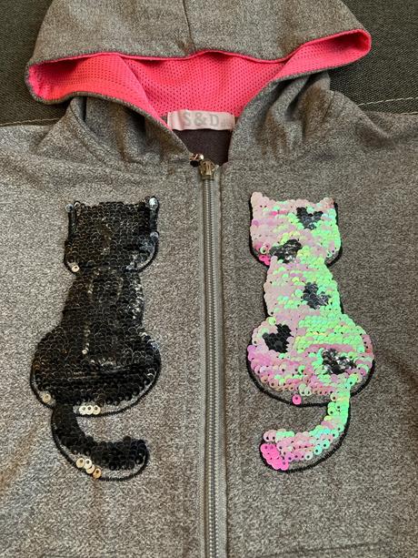 Mikina - interactivní aplikace, 110