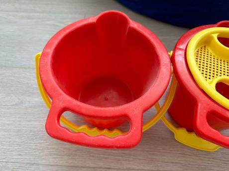 Disney mickey sada na písek - kyblík, lopatka, sít,