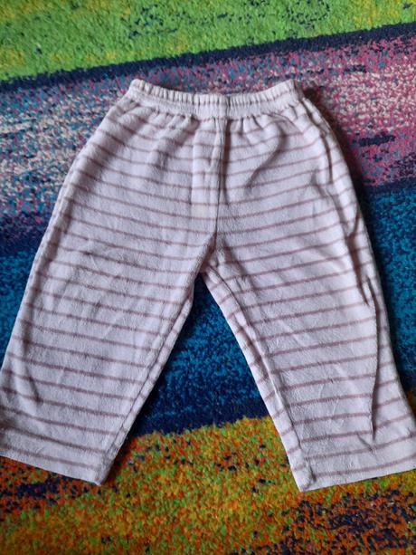 Malé kalhoty na holčičku pruhované, 80