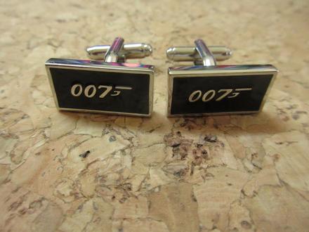 E248    manžetové knoflíčky, 