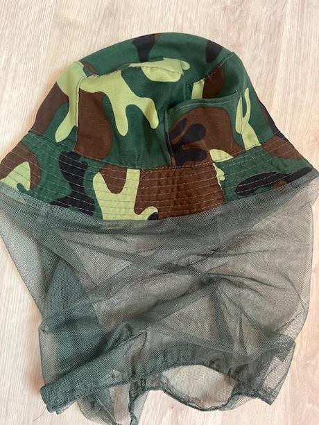 Kloubouček rybářský, vojenský, 134