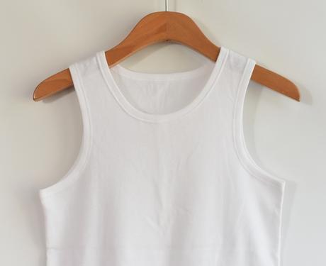 Tílko vel. 11 - 12 let, marks & spencer,152