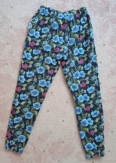 Tepláky vel. 158, reserved,158