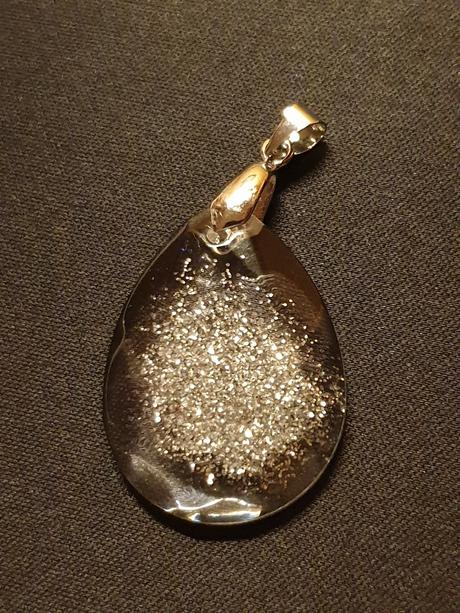 Přívěsek kapka střední, 