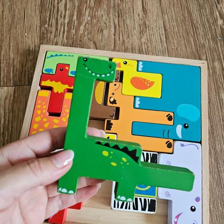 Dřevěný hlavolam - zvířátka,