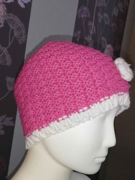 2xzimni dívčí čepice,