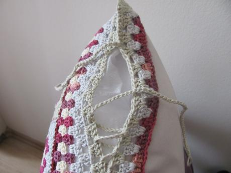 Háčkovaný povlak na polštář, 