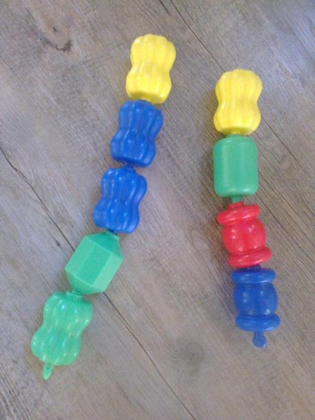 Plastová skládačka - korále, 