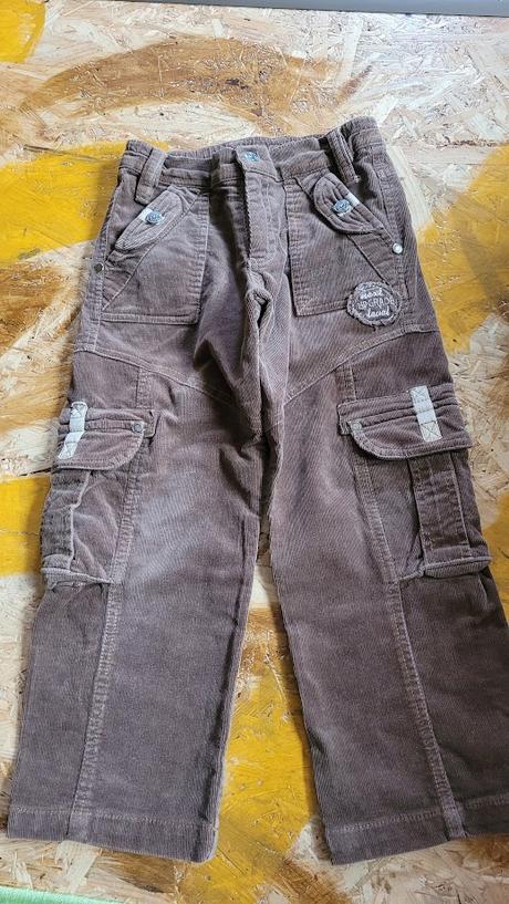 Košile a manžestráky, 104