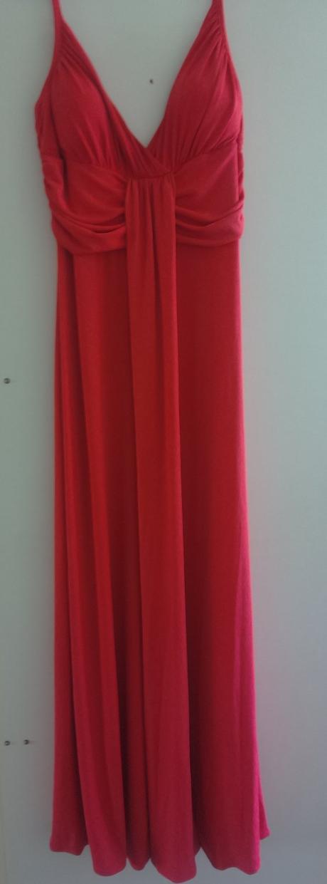 Malinové společenské šaty, c&a,s