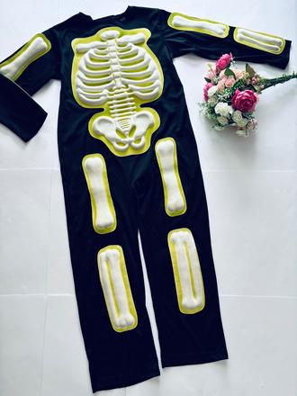 An6/ kostým kostlivce 3d aplikace- v.7/8 let, 