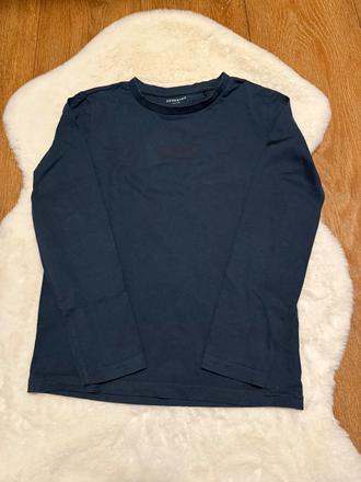 Triko, reserved,140