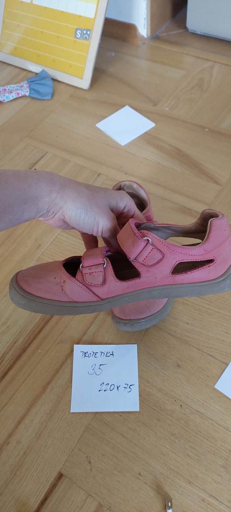 Protetika  letní (pady fuchsia) vel. 35, protetika,35