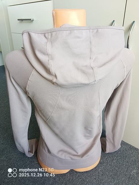 Mikina zn."think fit" vel.'40/42", 40