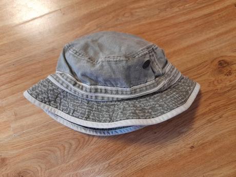 Klobouky, vel. 54cm (122/128), 122