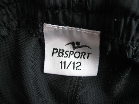 Černé plavky s nohavičkou, 152