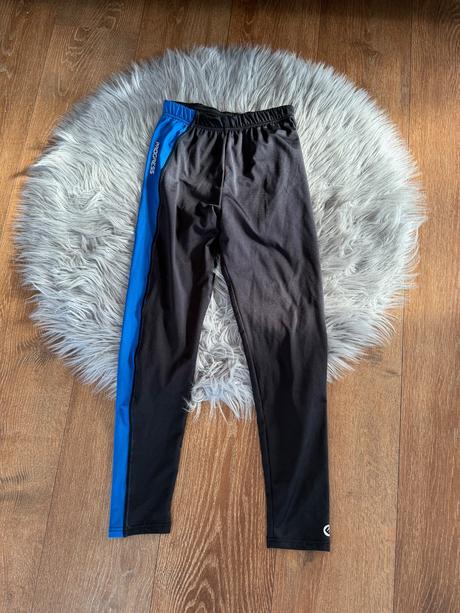 Sportovní kalhoty, 152