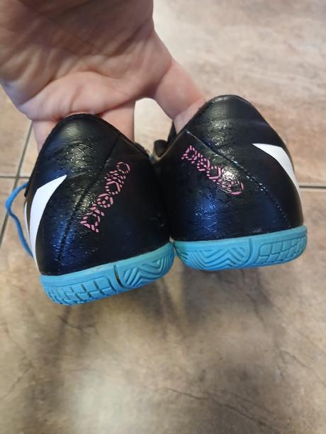 Sálovky adidas, vel. 32, adidas,32