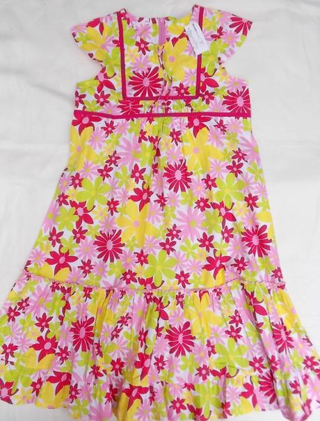 Letní květované šaty, 140