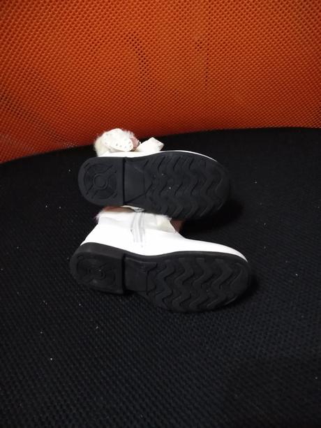 Zimní dívčí kozačky, 20