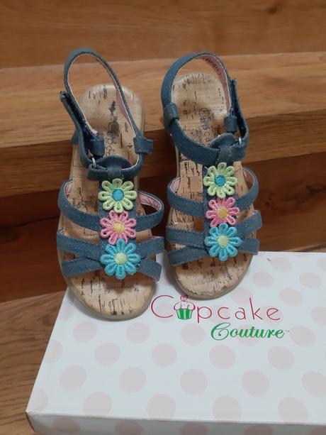 Top stav sandálky pro holčičku, 26