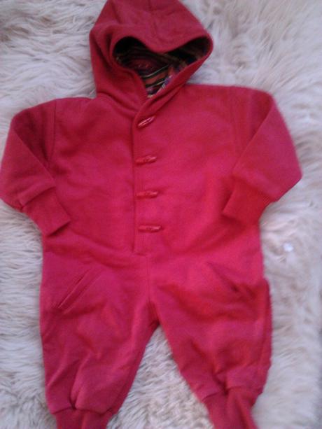 Teplákový overal, 74