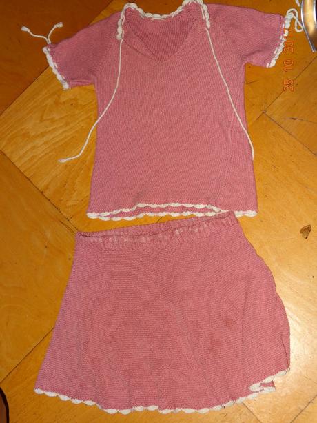 Dívčí souprava, 128