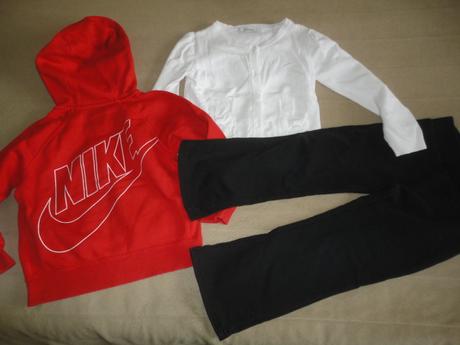 Mikina s kapucí nike, vel. 4-5 let unisex, nike,110