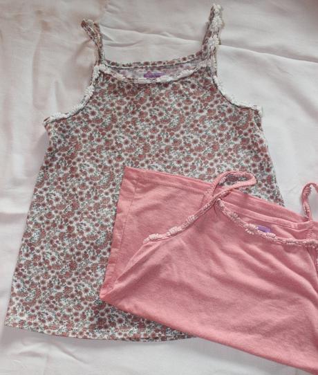 Av24. 2 ks tílek 7-8 let, f&f,128