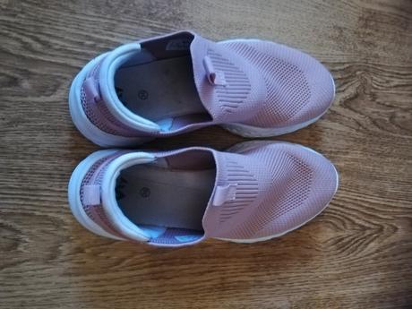 Tenisky dívčí, vel. 36, zn. vty., victory,36