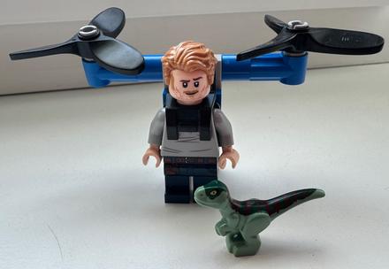 Lego jurassic world 122328 owen with jetpack,