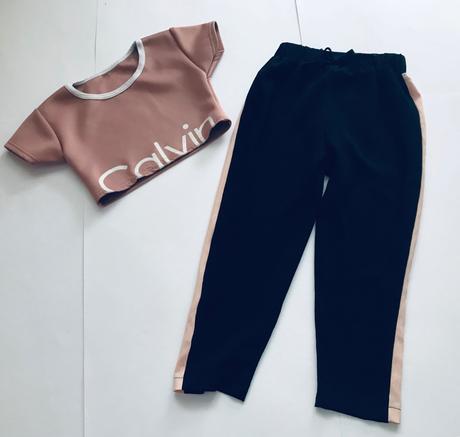 Triko crop top s kalhoty - v.3 roky, calvin klein,98