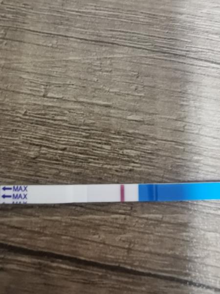 Co naznačuje devítidenní zpoždění a těhotenské příznaky?