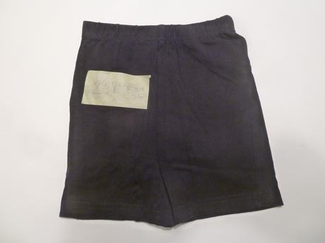 Elastické krátké kraťasy, tu,110