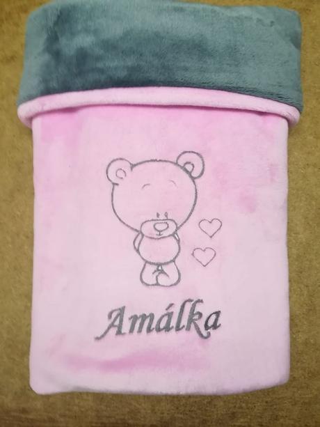 Deka s výšivkou na přání- více barev a obrázků, 