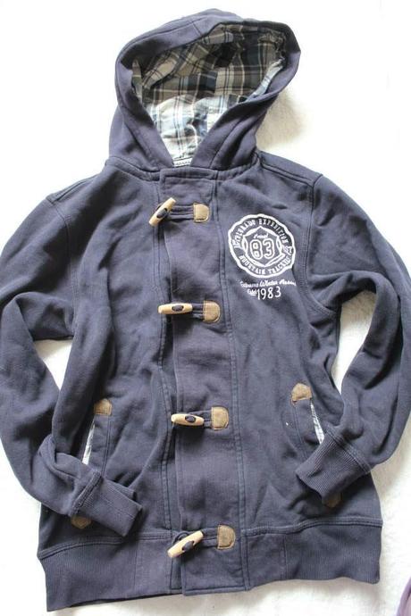 Mikina s kapucí, rebel,152