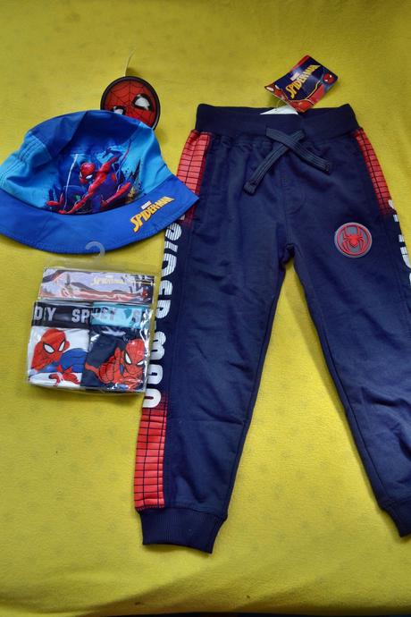 Set spider-man, na 3-4 r.,tepláky,boxerky,klobouk, 104–116 / 86–98