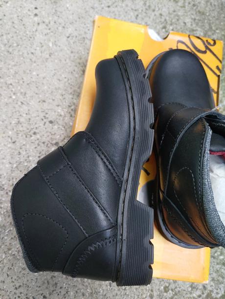 Dětské kožené kotníkové boty dr. martens vel. 29, 29