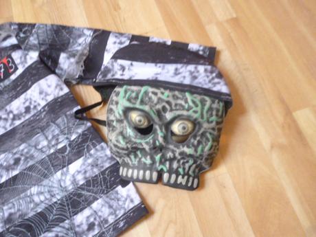 Komplet karneval vel.5-6 trestanec, george,116