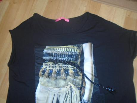 Tričko asymetrické vel s-l s aplikací, m / s