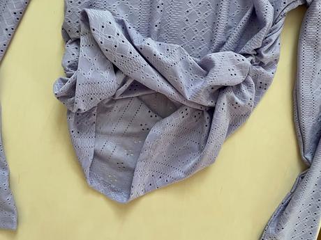 Nový, děrovaný fialkový top / roláček, vel s-l, sh, s