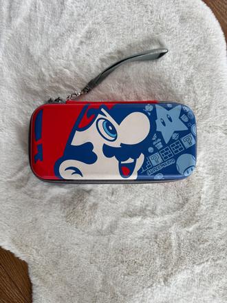 Pouzdro na nintendo mario, 