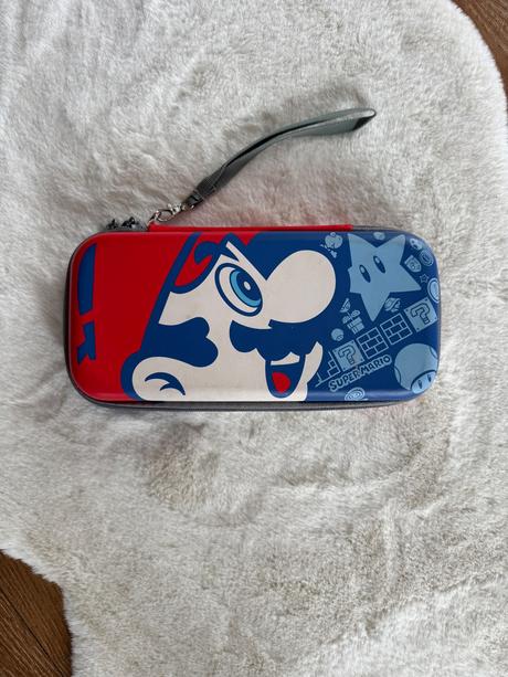 Pouzdro na nintendo mario, 