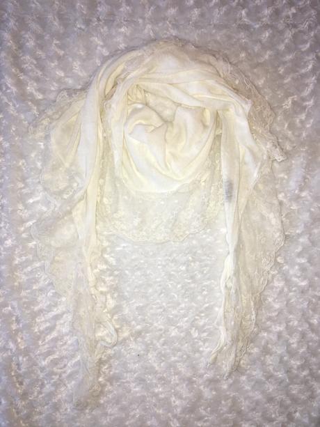 Krémový šál/šátek blind date, 